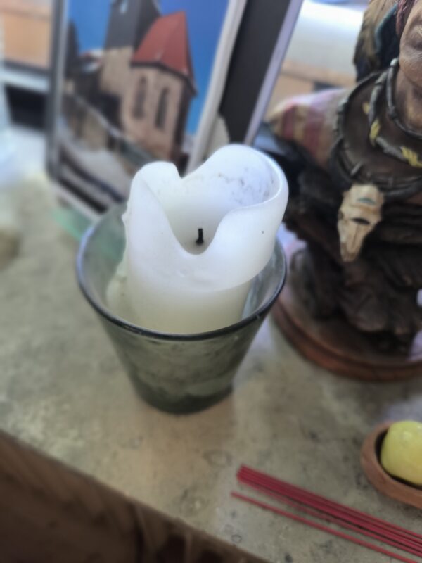 Windlichtglas mit Kerze